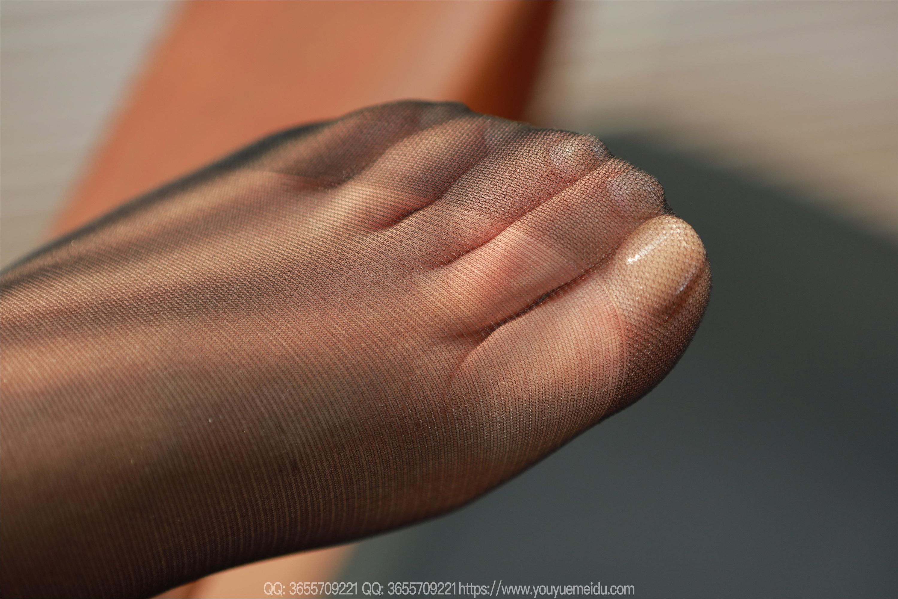 IESS异思趣向  2025.05.01 丝享家 2042 婉萍《紫色意外》